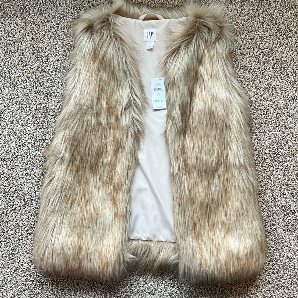 Girls Gap Kids Faux Fur Vest